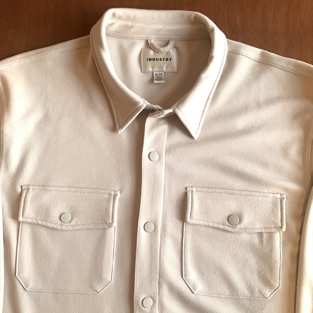 Check out this fantastic shirt jacket by INDUSTRY! The size is a comfortable XL.
